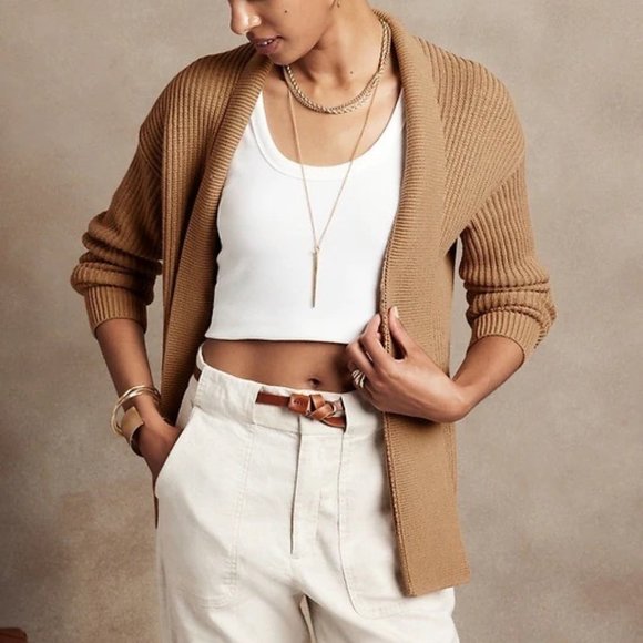 Banana Republic Sweaters - Banana Republic Chunky Cardigan (Iced Latte color, XS)